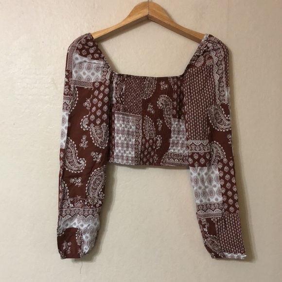 LA Hearts Long Sleeve Tie Front Paisley Crop Top - Picture 9 of 9